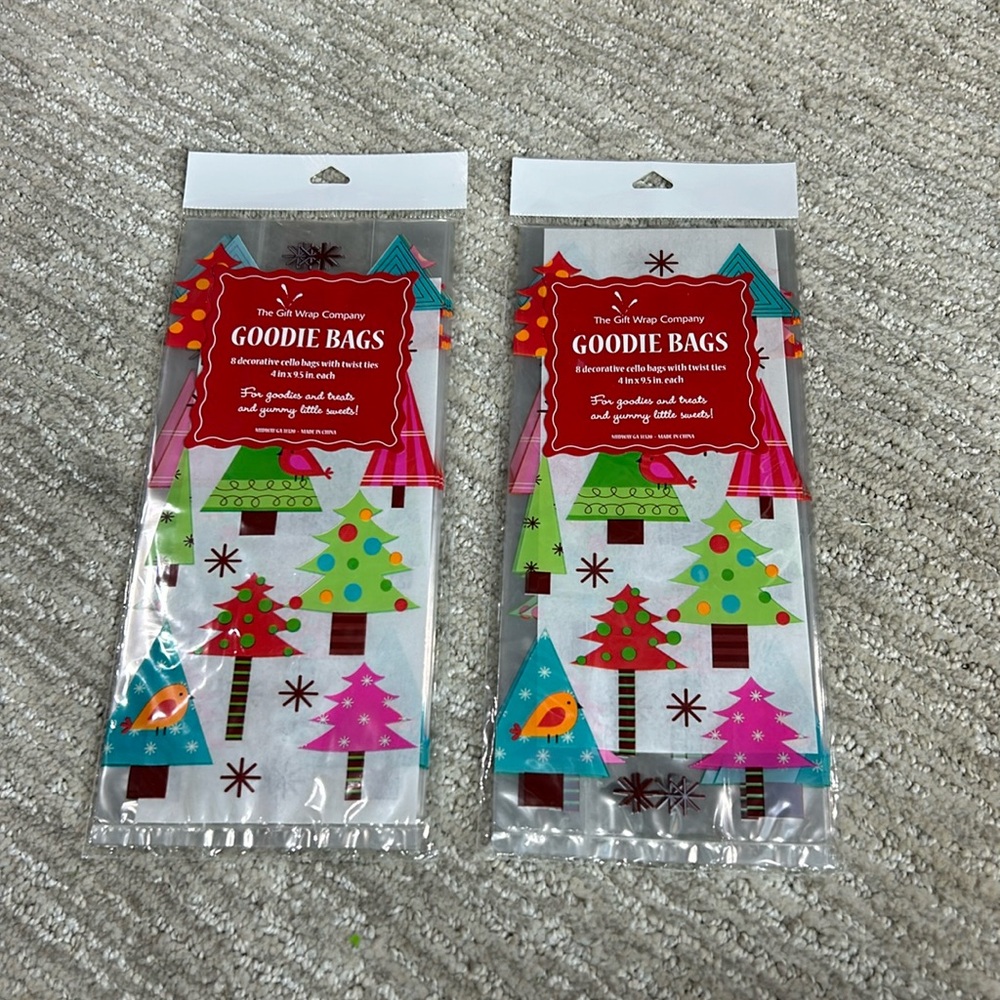 16 Cellophane Goodie Bags Fun Christmas Trees
